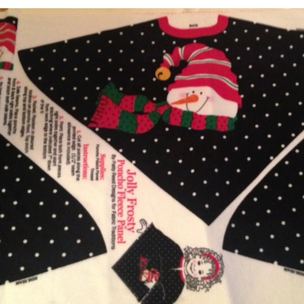 Fleece poncho panel easy to sew polyester Jolly Frosty instructions included